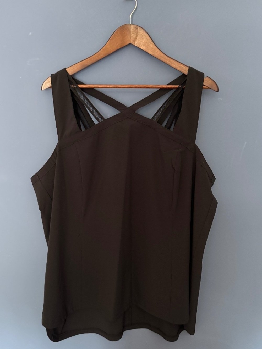 Lane Bryant LIVI Active Black Strappy Mesh-Detail Tank Top in EUC 18/20